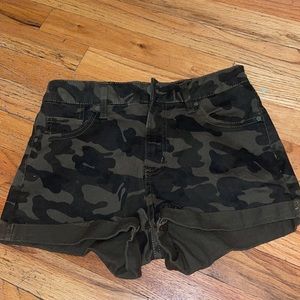 camo shorts